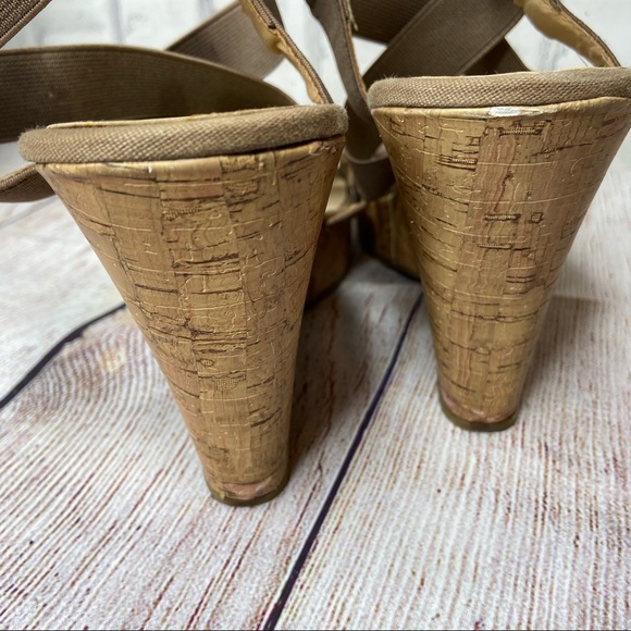 CL by Laundry tan wedge elastic band heels 10 - Picture 5 of 11